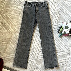 Kendall and Kyle the icon high rise straight jeans
